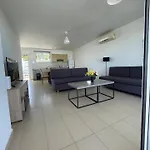 Fig Tree View Apartment *