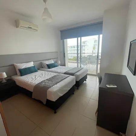 Fig Tree View פרוטאראס